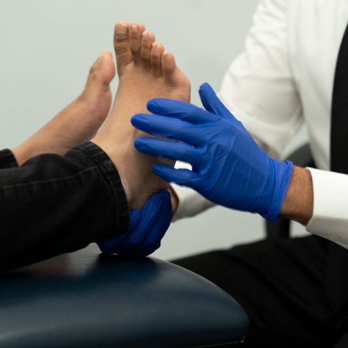 Sydney Heel pain treatment. Experienced footDr. Arch support. Pain relief